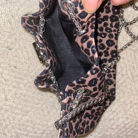 Crossbody Animal Print Pocketbook on chain cellphone  small item bag - Picture 13 of 13